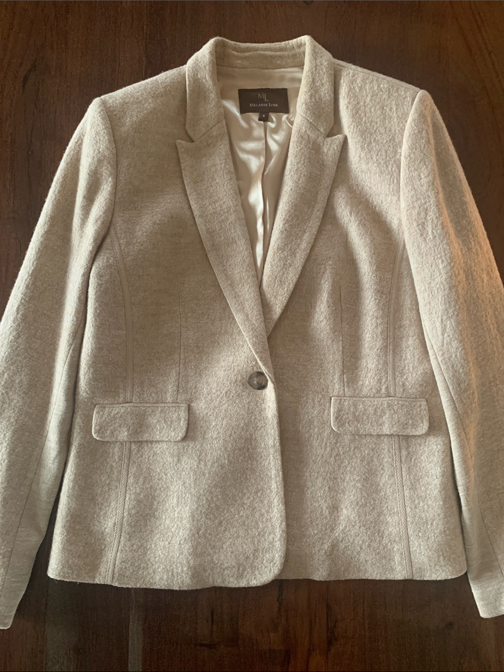 Melanie Lyne Tailored Single-Button Blazer in Oatmeal Beige - Size 8